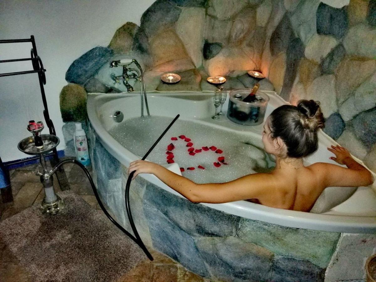 El Escondite De Martina, Casa Rural Romantica Setenil De Las Bodegas 外观 照片