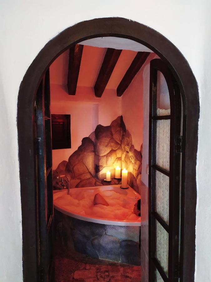El Escondite De Martina, Casa Rural Romantica Setenil De Las Bodegas 外观 照片